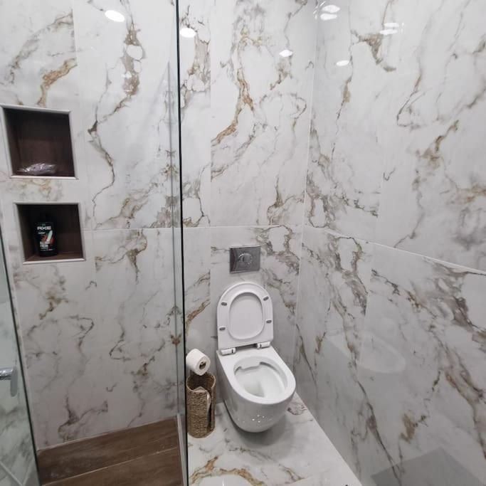 Thanos Apartment Птолемаис Экстерьер фото